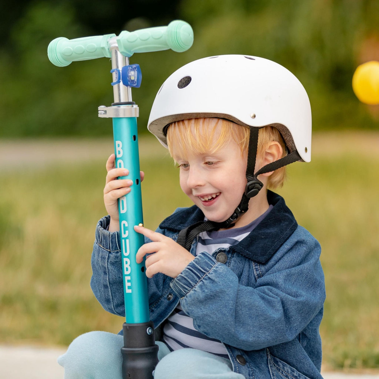 Teeny Fold 3 Wheel Scooter - Ocean