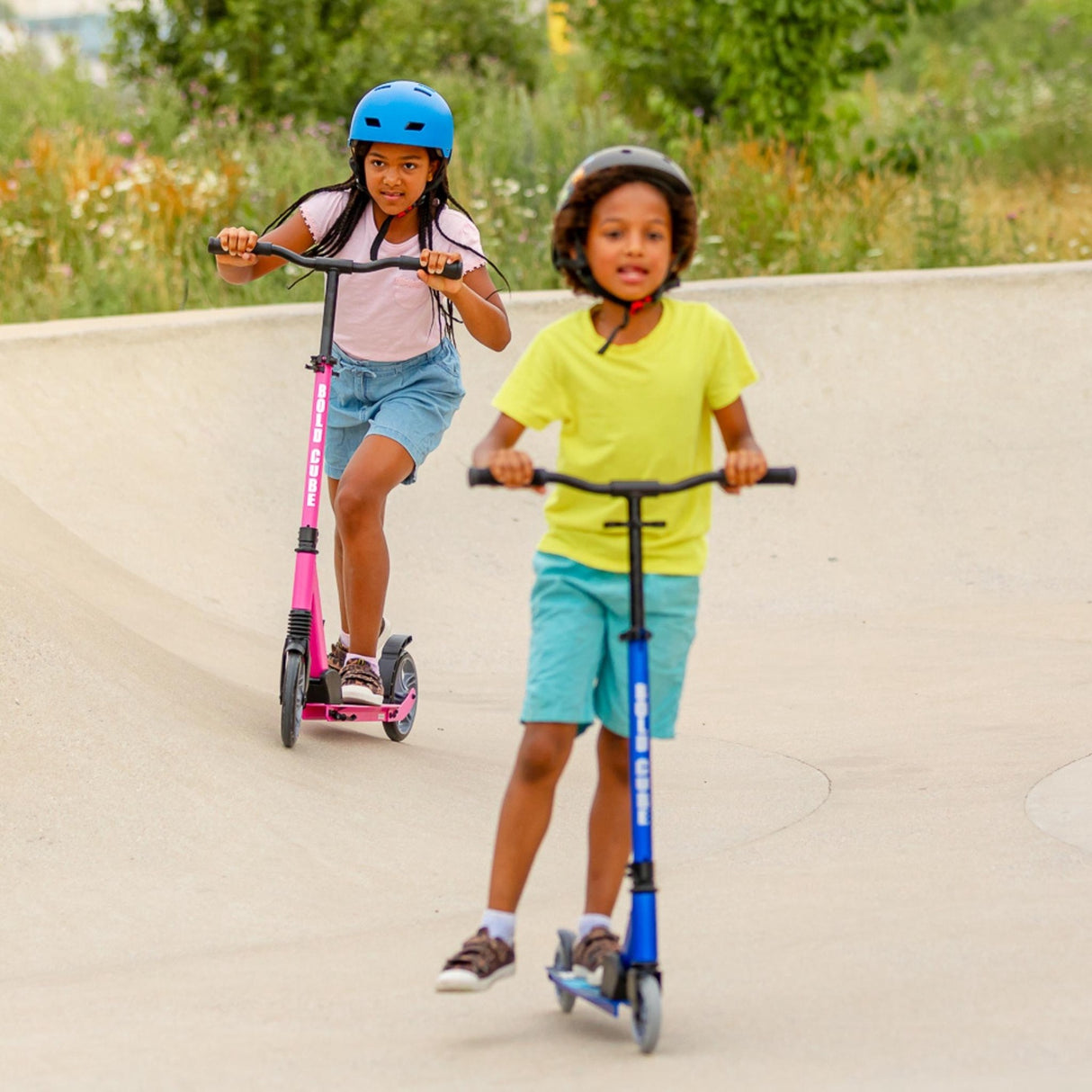 Deluxe 2 Wheel Scooter - Sapphire