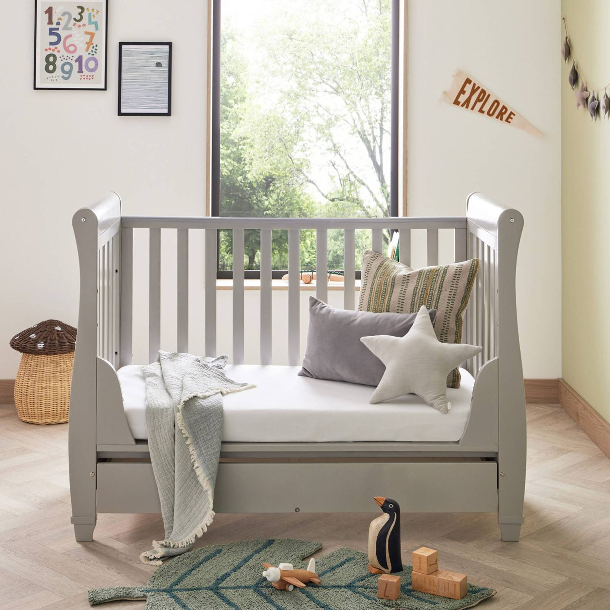 Babymore Eva 3-Piece Sleigh Nursery Room Set