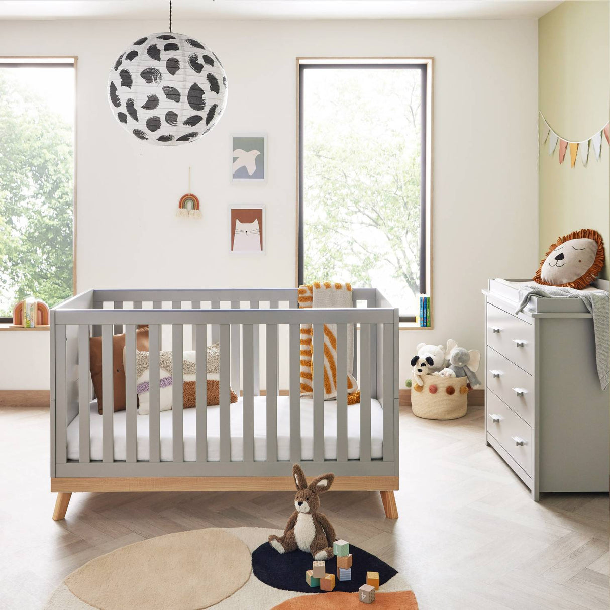 Babymore Mona 2-Piece Universal Nursery Room Set