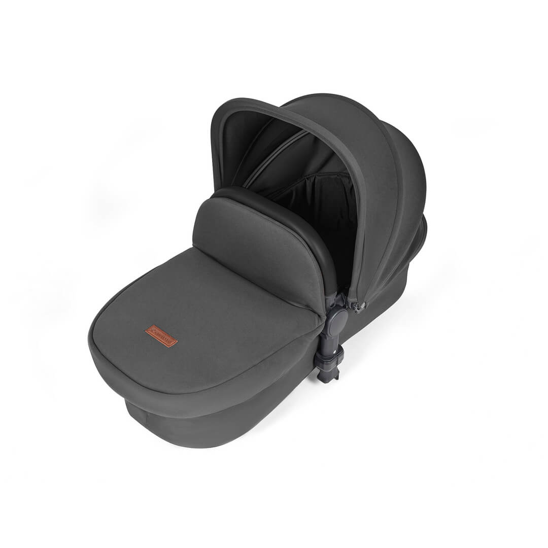Ickle Bubba Stomp Luxe 9-Piece Pram