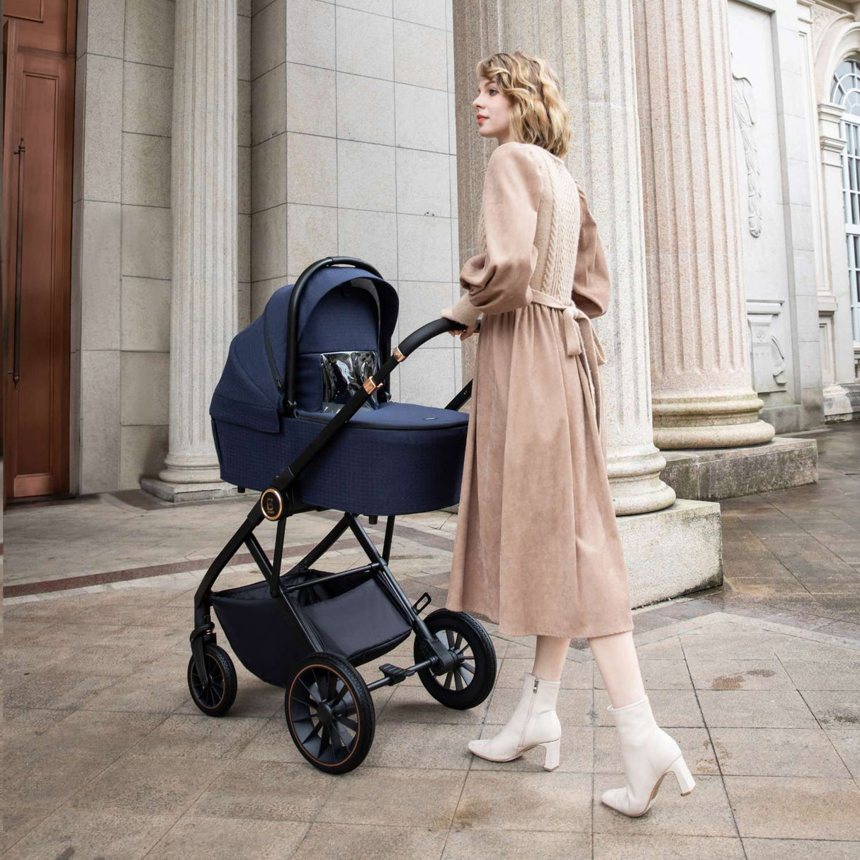 Babymore Chia 3-in-1 Travel System - Pecan Car Seat + ISOFIX Base