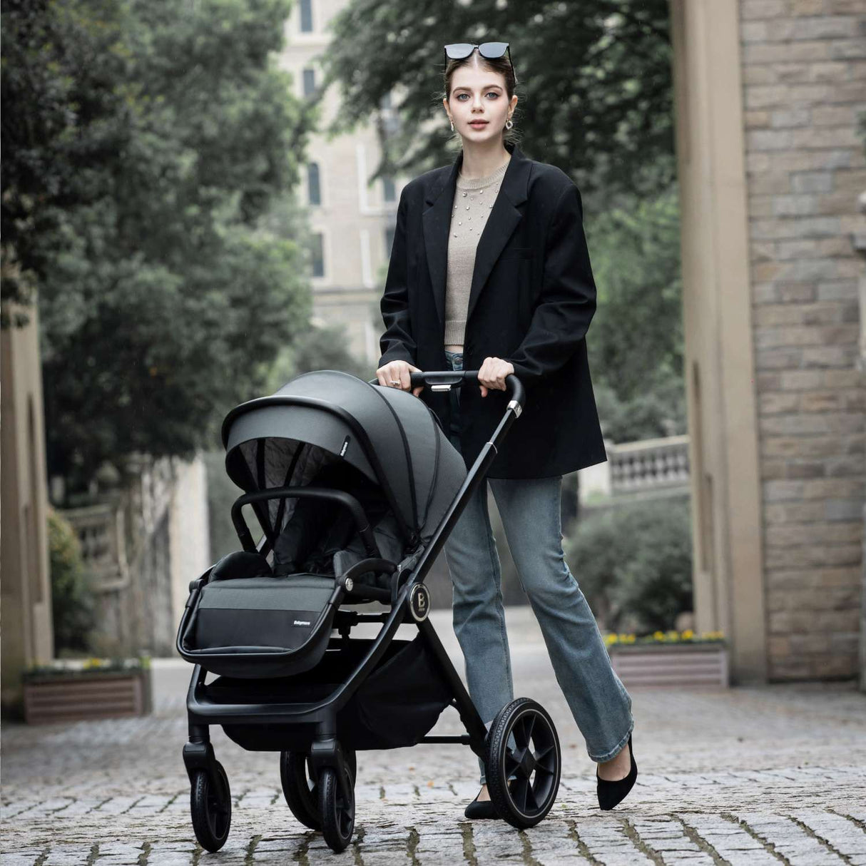 Babymore Kai 3-in-1 Travel System - Pecan Car Seat + ISOFIX Base