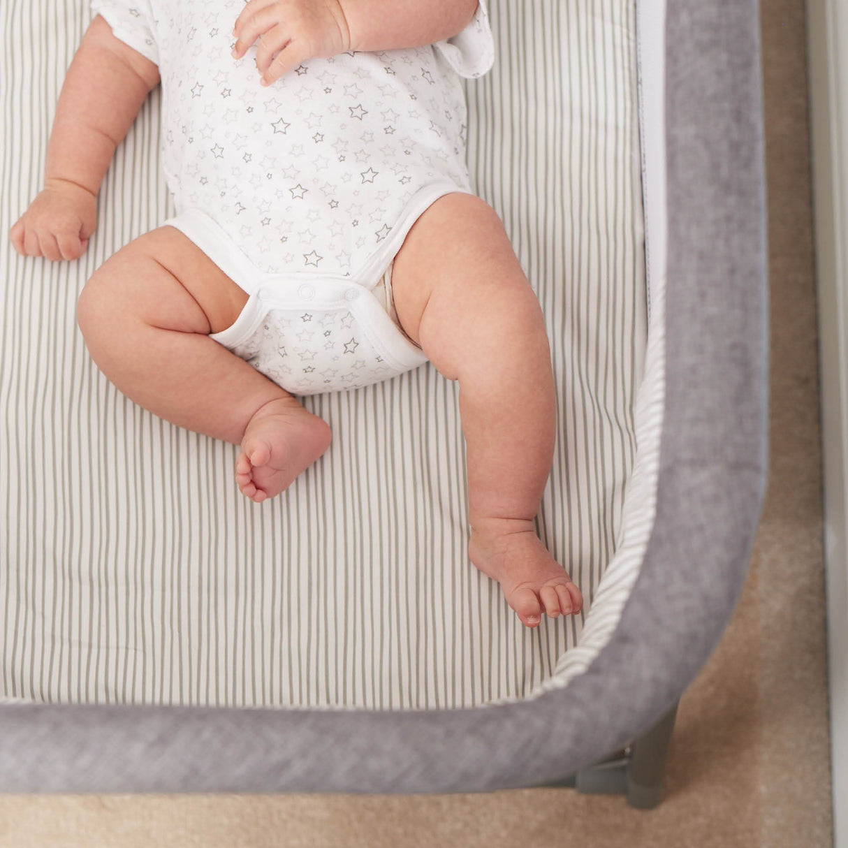 Ickle Bubba Mini Rocker Crib (0-9kg)