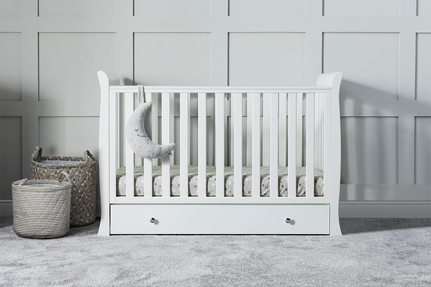 Ickle Bubba Snowdon 4-in-1 Mini Cot Bed in white colour
